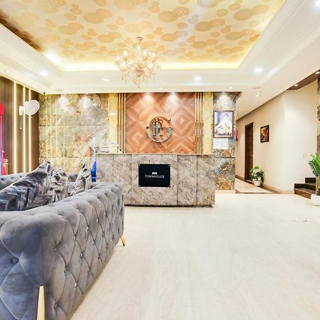 Super Townhouse Grand Fortune Amritsar Exteriör bild