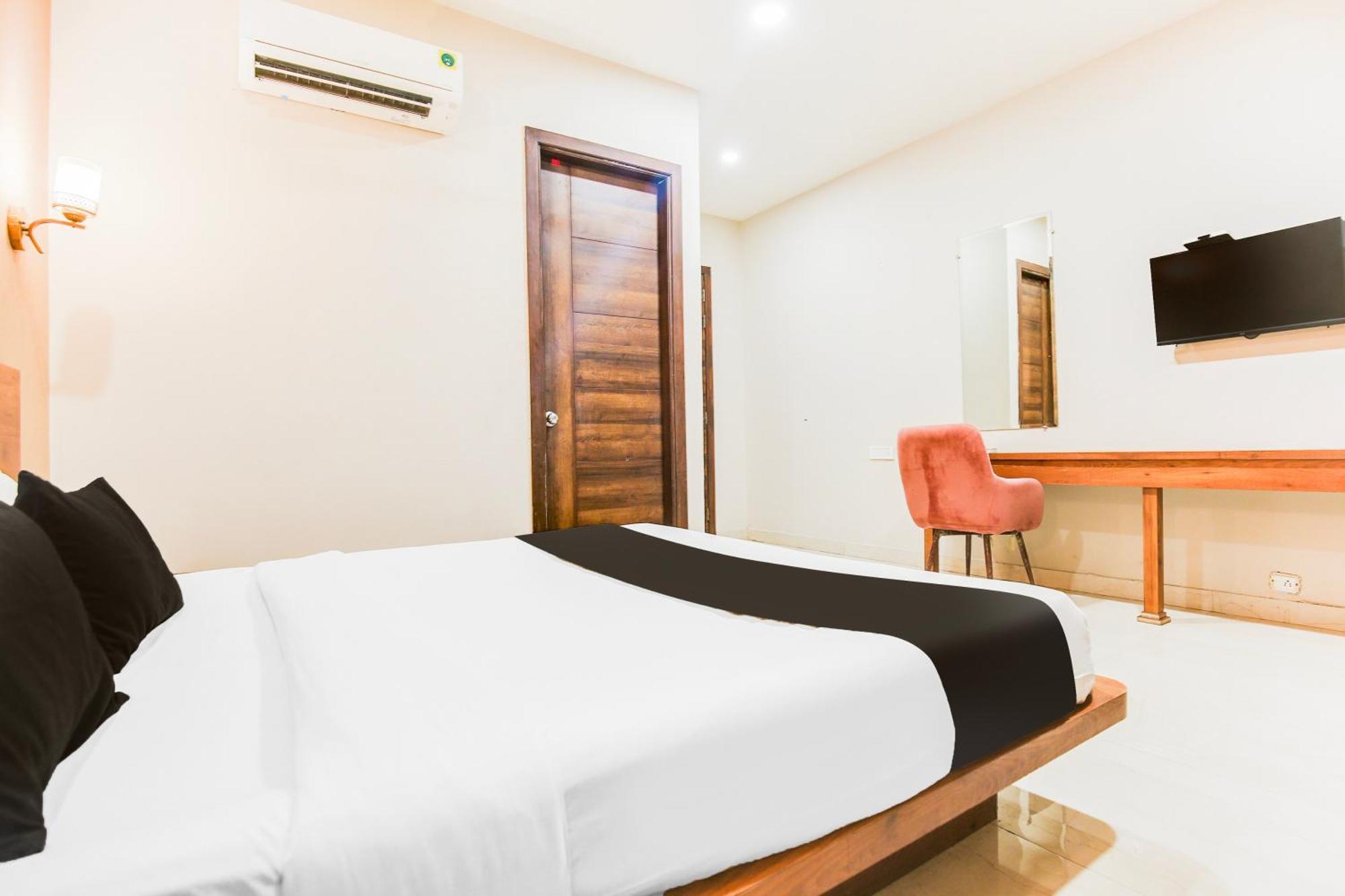 Super Townhouse Grand Fortune Amritsar Exteriör bild