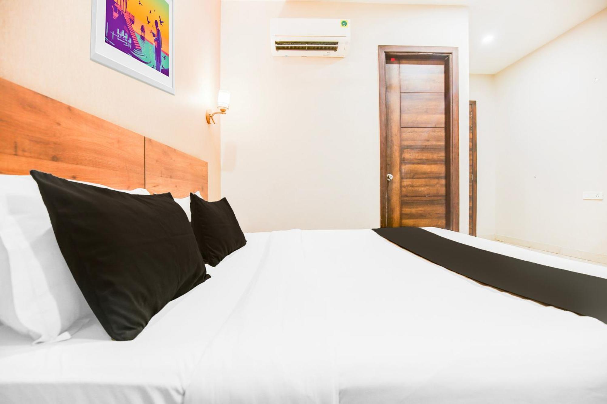 Super Townhouse Grand Fortune Amritsar Exteriör bild