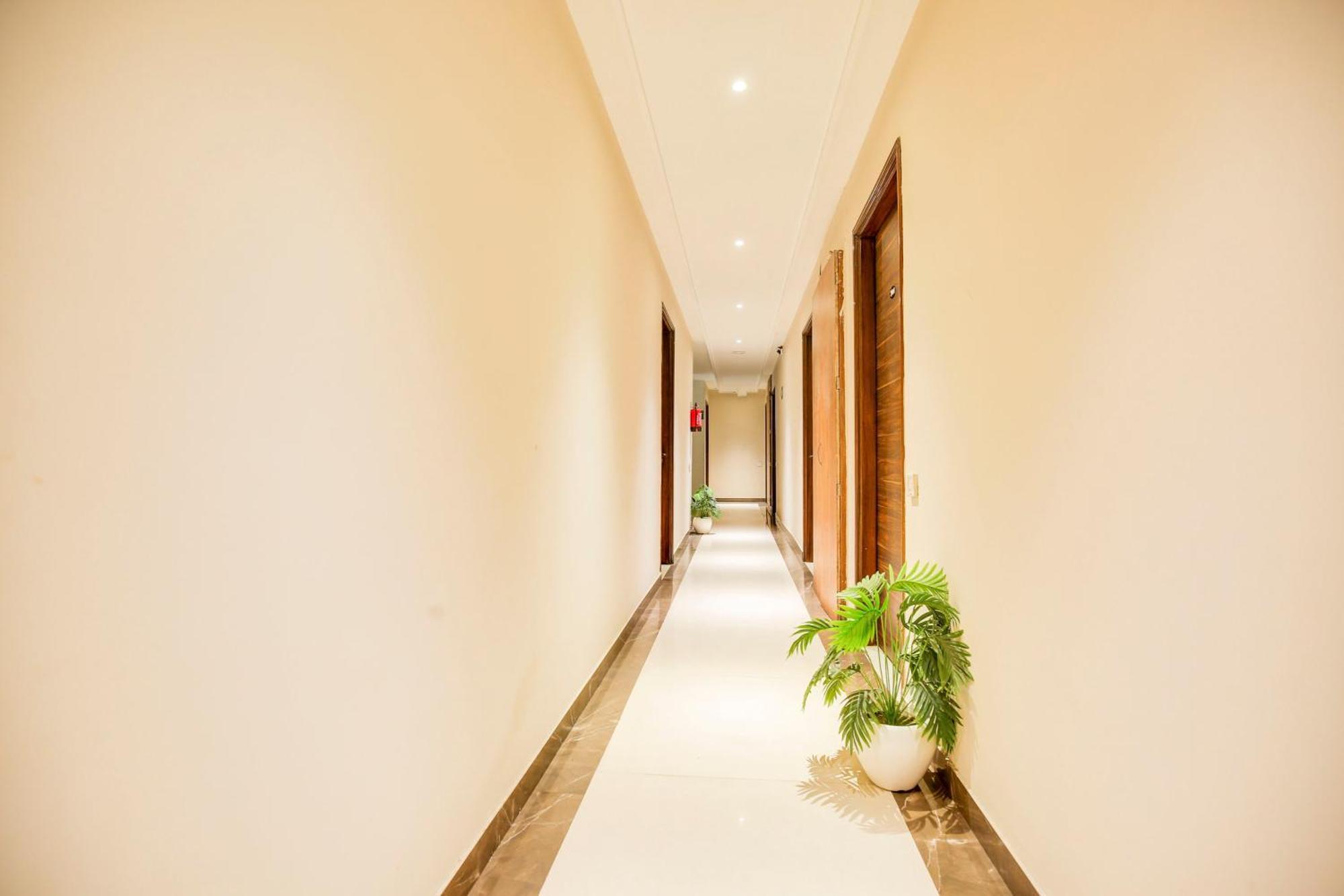 Super Townhouse Grand Fortune Amritsar Exteriör bild